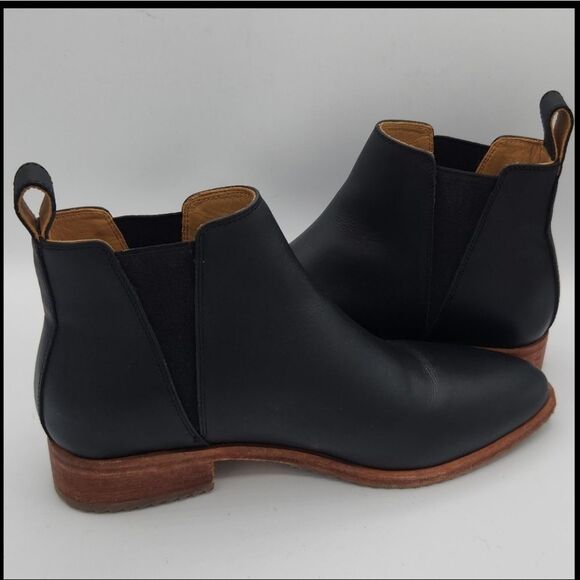 Nisolo Eva Everyday Chelsea Black Leather Ankle Boots - Picture 5 of 10